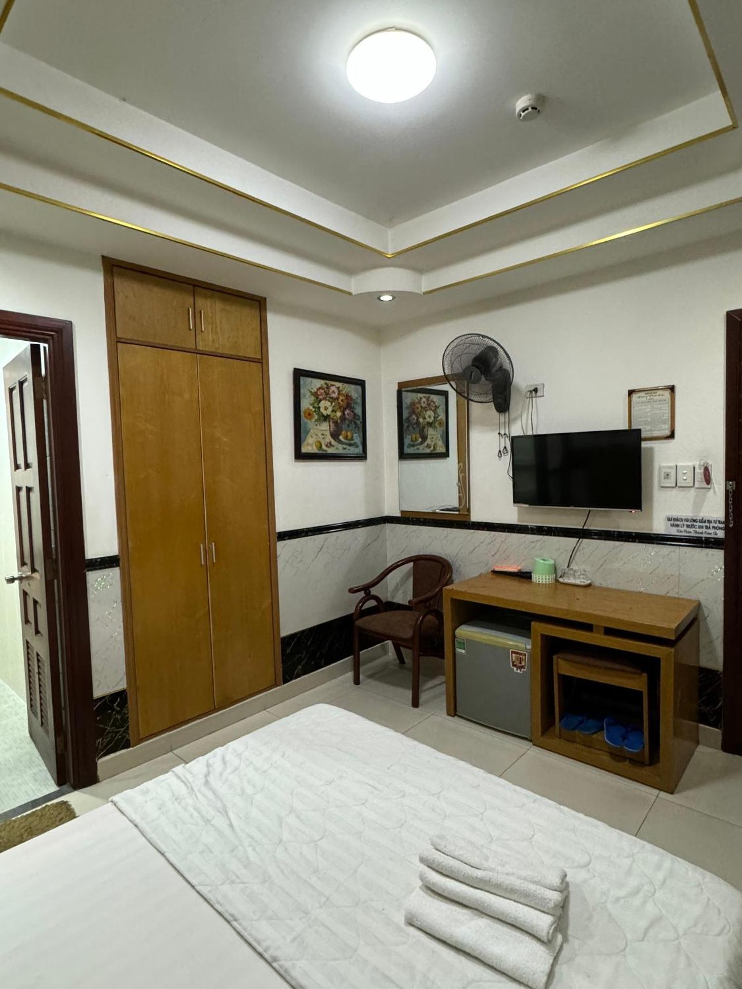 Hoang Thien Loc -199 Hoang Hoa Tham, Q. Tan Binh - By Bay Luxury Căn hộ