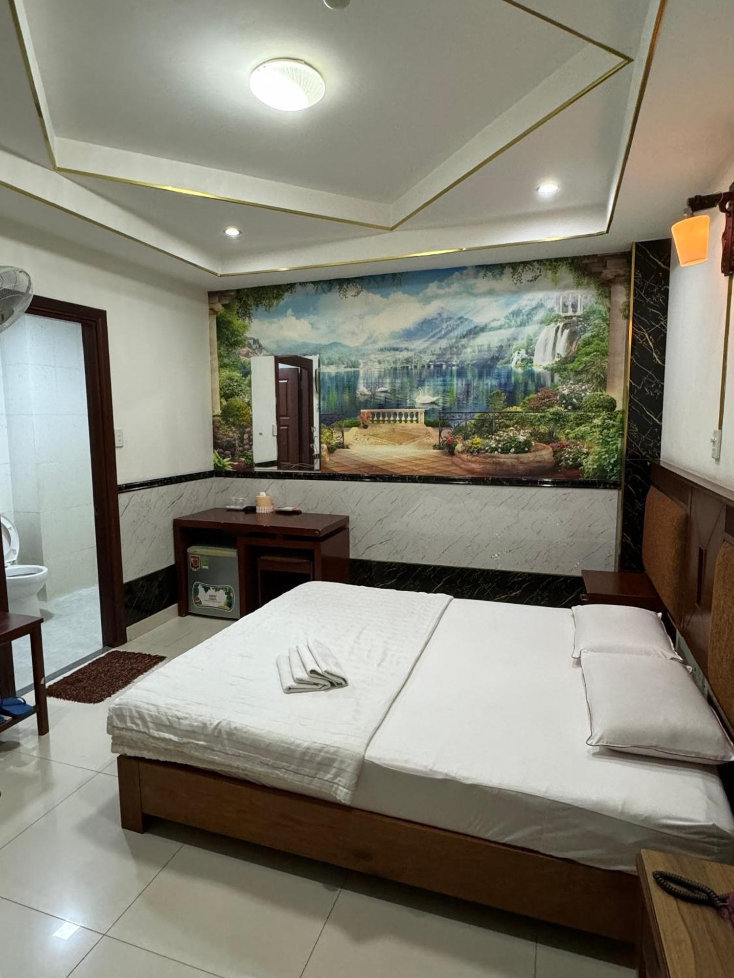 Hoang Thien Loc -199 Hoang Hoa Tham, Q. Tan Binh - By Bay Luxury Căn hộ *